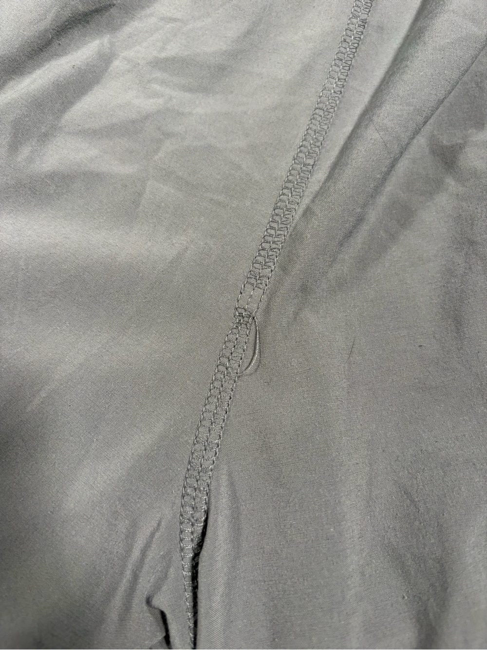 Vuori Light Gray Women's Elastic Waist Shorts large - Picture 9 of 13
